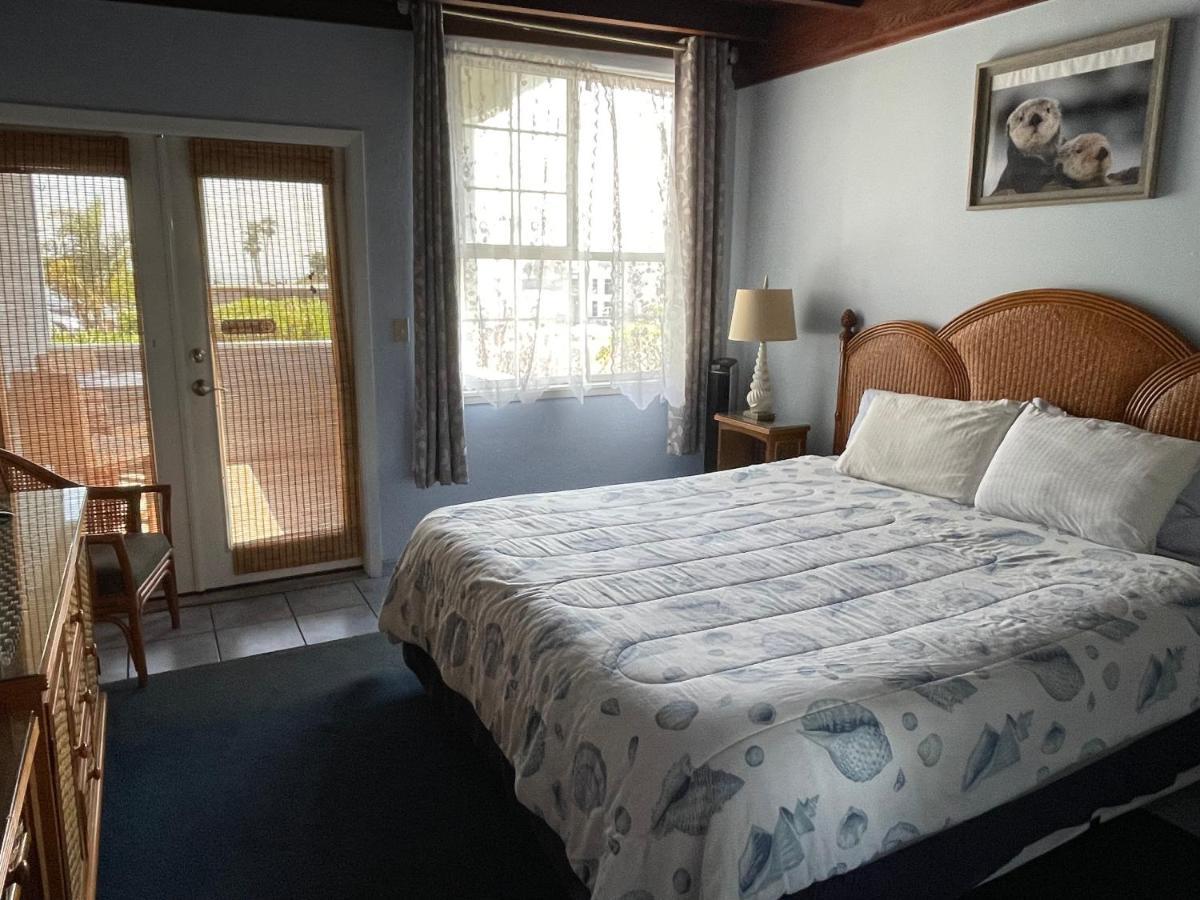 Edgewater Beach Inn & Suites Санта-Крус Экстерьер фото
