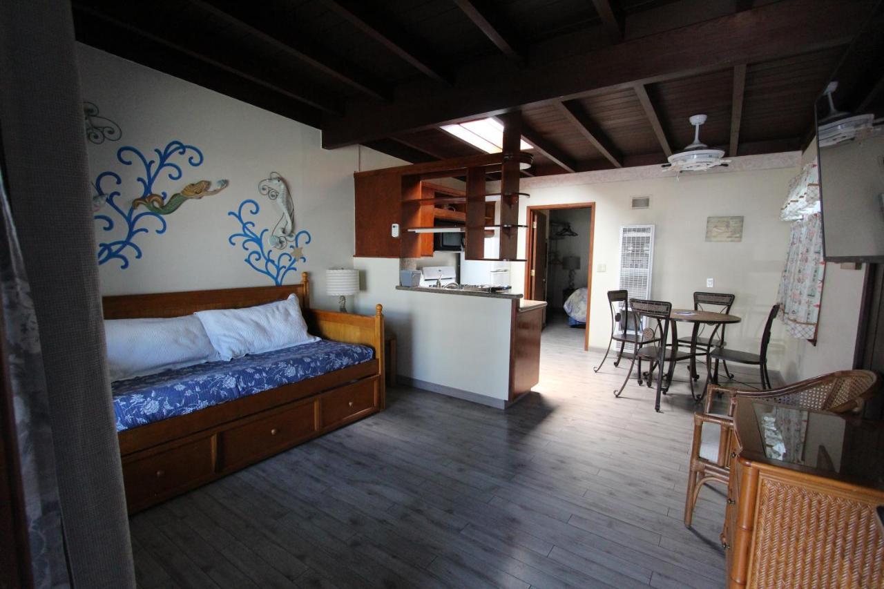 Edgewater Beach Inn & Suites Санта-Крус Экстерьер фото