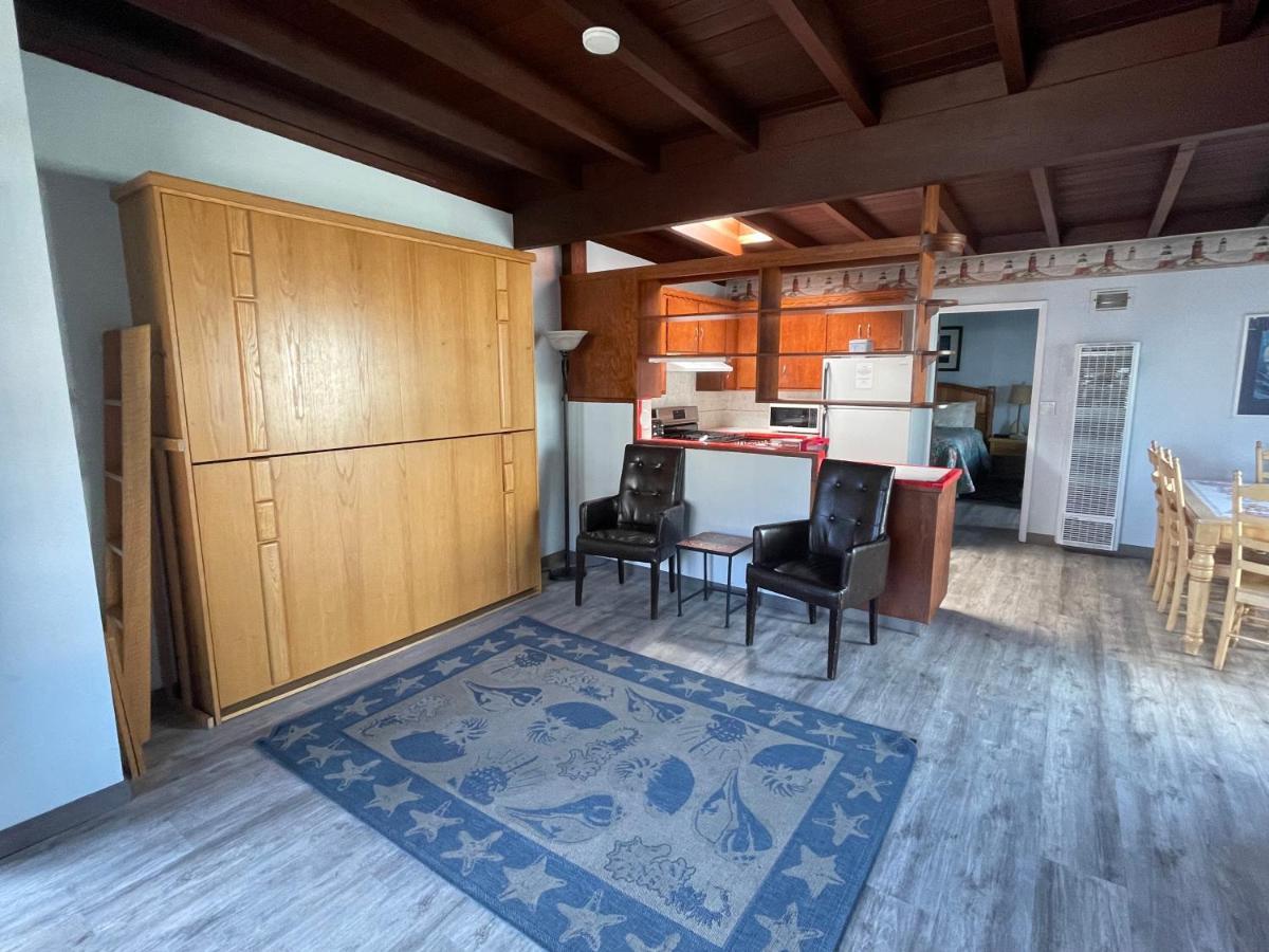 Edgewater Beach Inn & Suites Санта-Крус Экстерьер фото