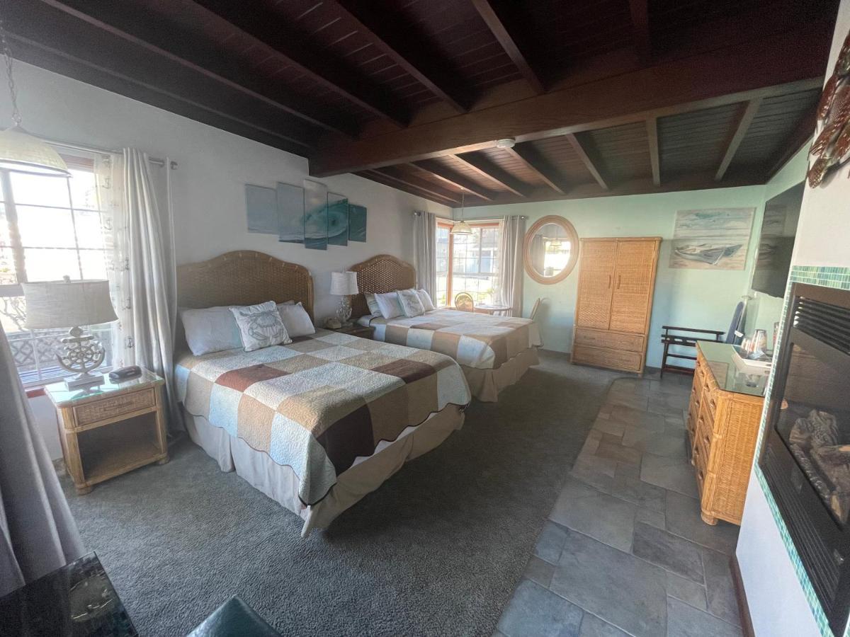 Edgewater Beach Inn & Suites Санта-Крус Экстерьер фото