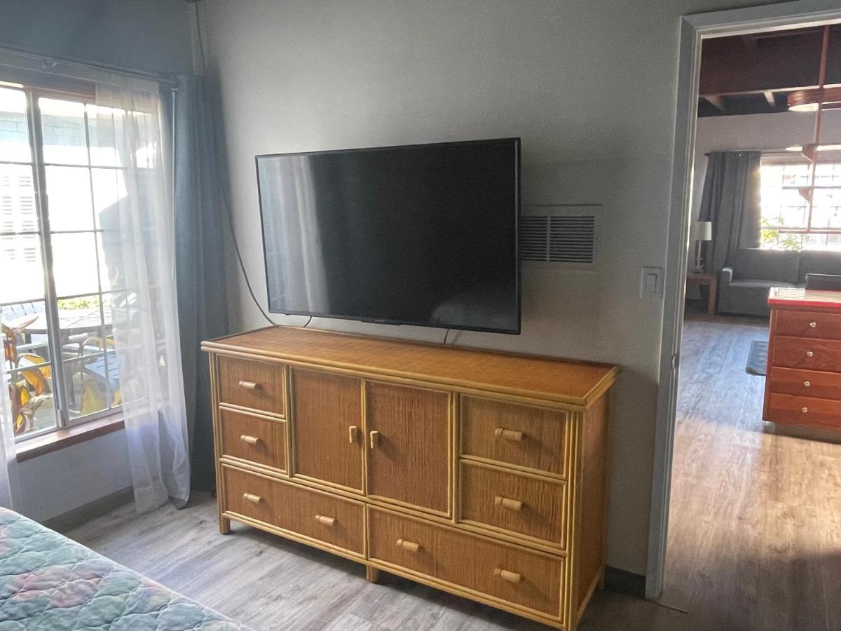 Edgewater Beach Inn & Suites Санта-Крус Экстерьер фото