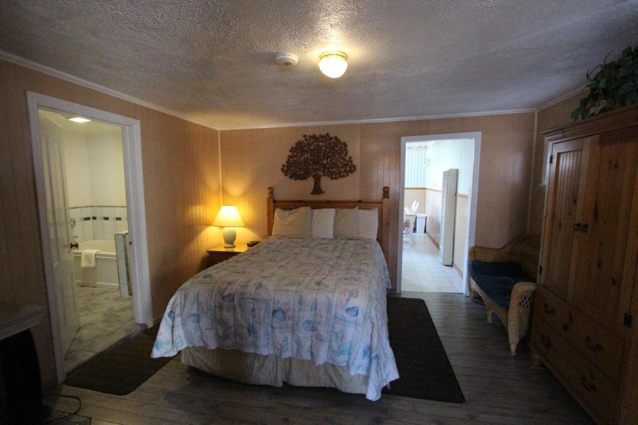 Edgewater Beach Inn & Suites Санта-Крус Экстерьер фото