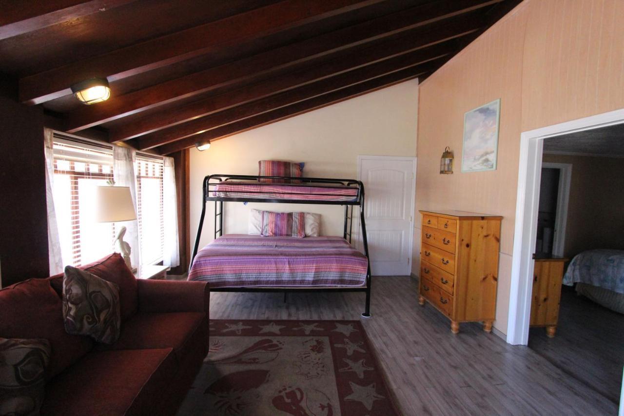 Edgewater Beach Inn & Suites Санта-Крус Экстерьер фото