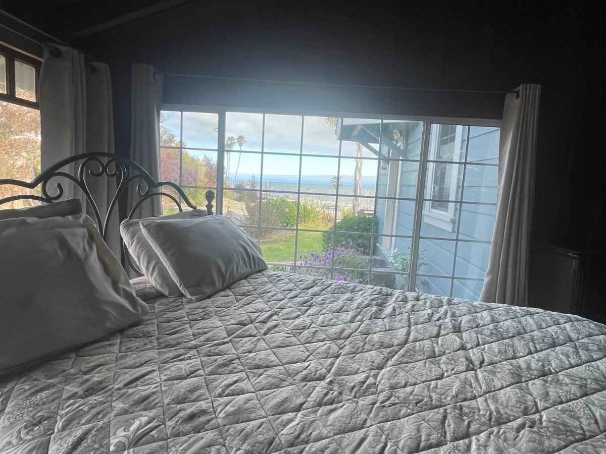 Edgewater Beach Inn & Suites Санта-Крус Экстерьер фото